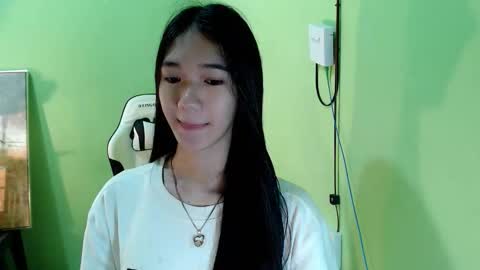 Reign online show from 11.03.25