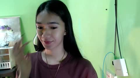 Reign online show from 11.30.25