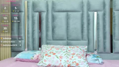 innocenthazel online show from 01.10.26