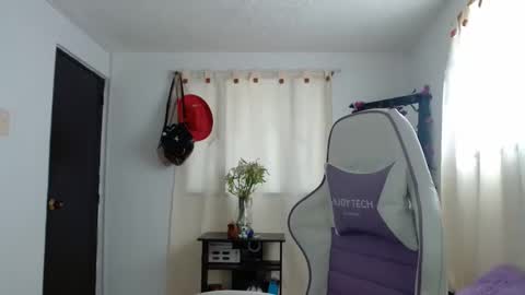 Snapshot of inocentheaven chatting on 12.14.24 Celeste online show from 12.14.24