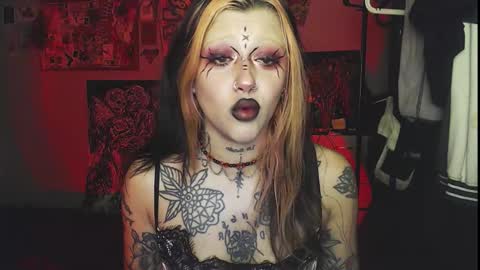 Insunnity666 online show from 11.17.25