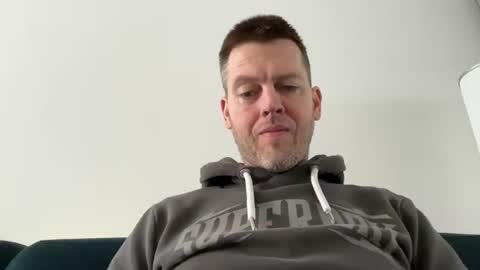 Snapshot of interestedhun chatting on 03.10.25 InterestedHun online show from 03.10.25