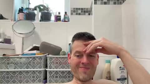 Snapshot of interestedhun chatting on 10.10.25 InterestedHun online show from 10.10.25