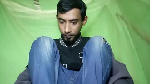 interne8famous online show from 01.09.26