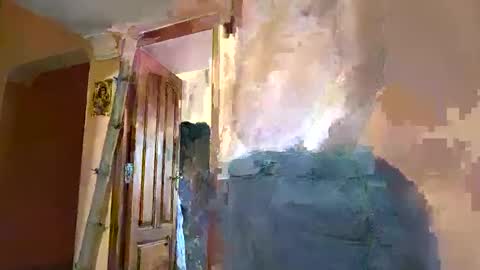 Snapshot of into1ne chatting on 03.08.25 Sinshual online show from 03.08.25