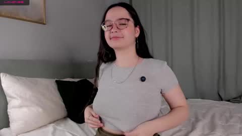 Mia online show from 10.01.25