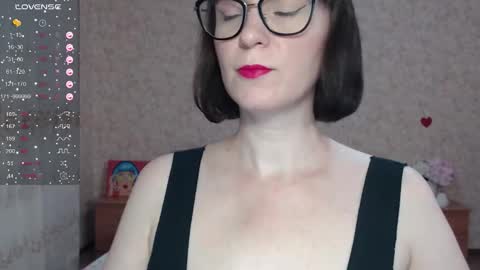 Snapshot of irenlarasani chatting on 10.03.25 IrenLarasani online show from 10.03.25