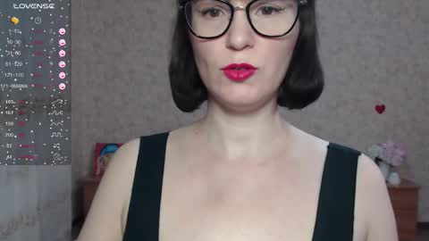 Snapshot of irenlarasani chatting on 10.04.25 IrenLarasani online show from 10.04.25