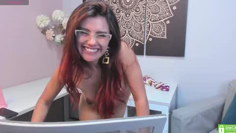 Iris Rosse online show from 01.17.25