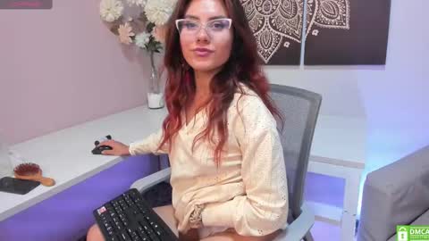 Iris Rosse online show from 01.18.25