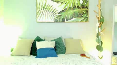 Iris Rosse online show from 10.14.25