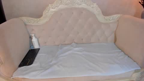 Irinnah Lottus online show from 02.15.25