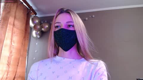 Lily online show from 11.04.25