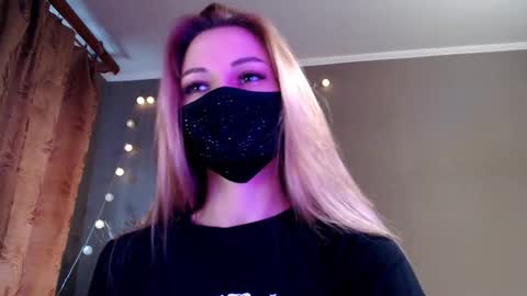 Lily online show from 03.22.26