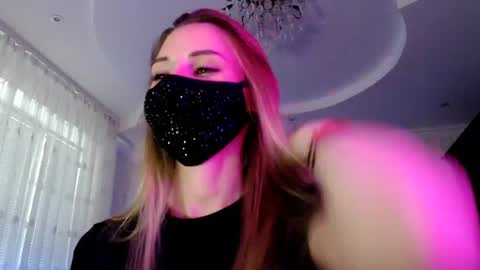 Snapshot of iris_lave chatting on 06.24.26 Lily online show from 06.24.26