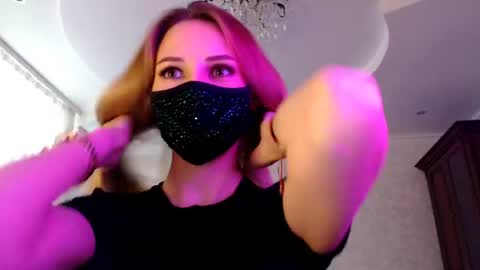 Snapshot of iris_lave chatting on 07.02.26 Lily online show from 07.02.26