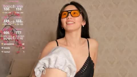 iris on cam online show from 10.02.25