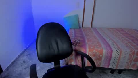 Iris online show from 09.23.25