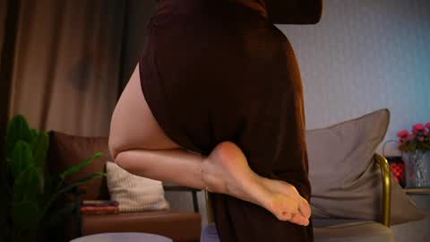 Iris online show from 04.25.26