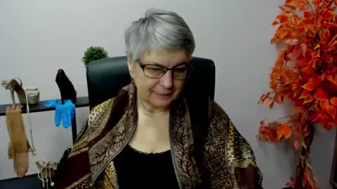 Snapshot of iris_xdesire chatting on 01.21.25 I R I S online show from 01.21.25