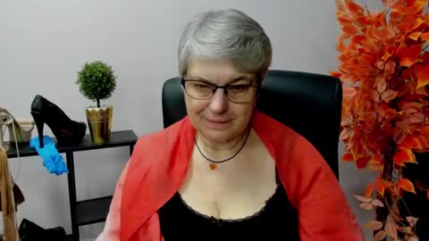 Snapshot of iris_xdesire chatting on 02.03.25 I R I S online show from 02.03.25
