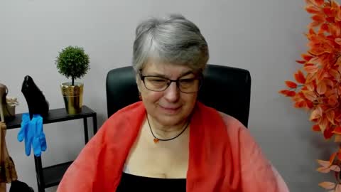 Snapshot of iris_xdesire chatting on 02.07.25 I R I S online show from 02.07.25