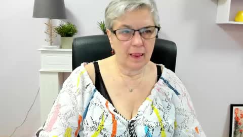 I R I S online show from 05.21.26