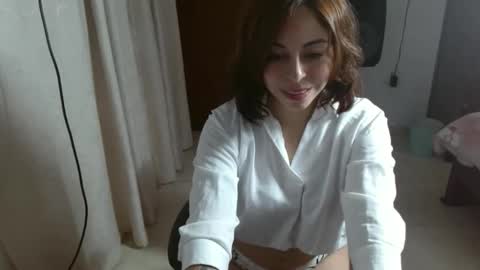 irisarellano_ online show from 04.11.26