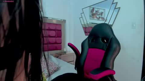 irisblume online show from 02.21.26