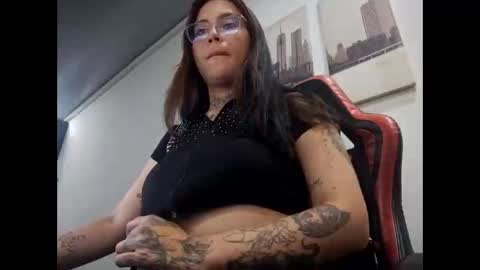 iriss_cardenas online show from 04.18.26