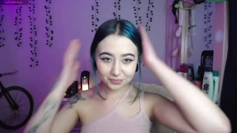 Snapshot of iriss_sky chatting on 04.20.26 Iris online show from 04.20.26