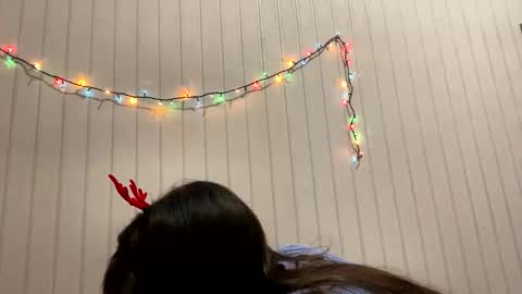 irisss31 online show from 12.30.24