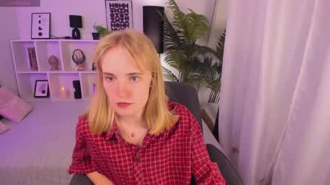 Snapshot of irmaronn chatting on 05.22.26 Irma online show from 05.22.26