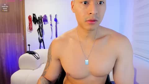 Snapshot of irvinepassion chatting on 02.11.26 WILL ANDREW online show from 02.11.26