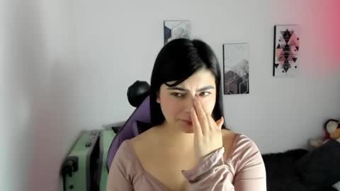 isabella online show from 04.16.26