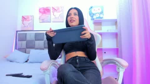 Isabella online show from 05.23.26