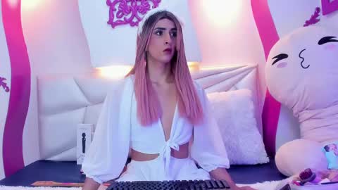 Isa  online show from 11.13.25