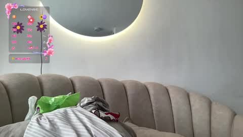 Isabella online show from 05.06.26