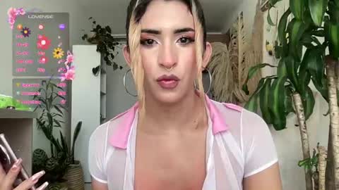 Isabella online show from 06.17.26