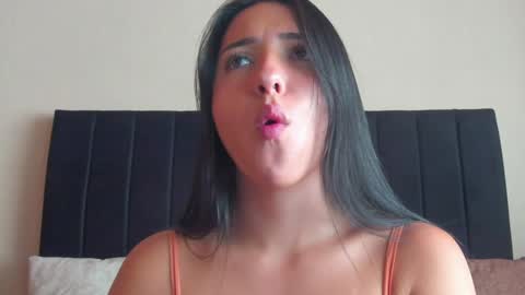 Isa and Natasha online show from 12.27.24