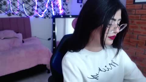 isabela online show from 09.22.25