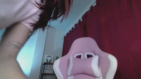 Snapshot of isa_emeralds chatting on 09.20.25 Isabella  online show from 09.20.25