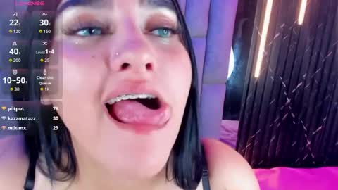 Isa Gonzalez  online show from 07.03.26
