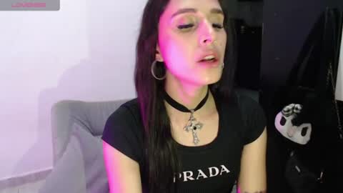 Snapshot of isa_hall chatting on 07.25.26 Isabella Hall online show from 07.25.26