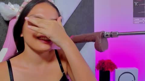 Snapshot of isa_kolins chatting on 02.04.26 isa_kolins online show from 02.04.26