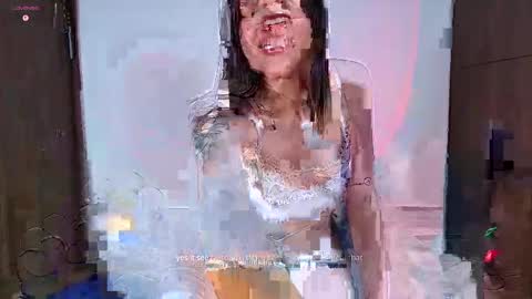 Isabella Laurentt  online show from 05.12.26