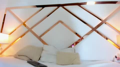 ISABELA online show from 12.16.24