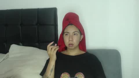 Snapshot of isa_mey chatting on 12.03.24 Isa online show from 12.03.24