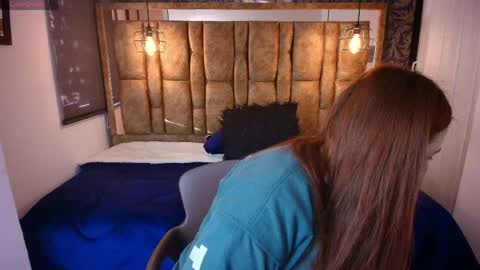 Snapshot of isa_thompson__ chatting on 04.22.26 I S A online show from 04.22.26