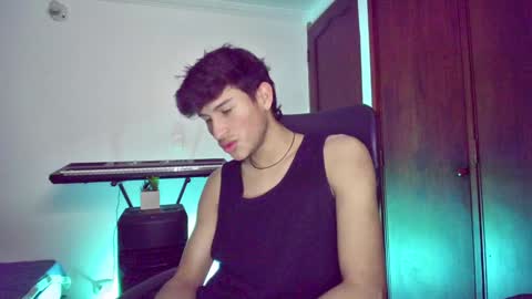 isaac online show from 01.08.25